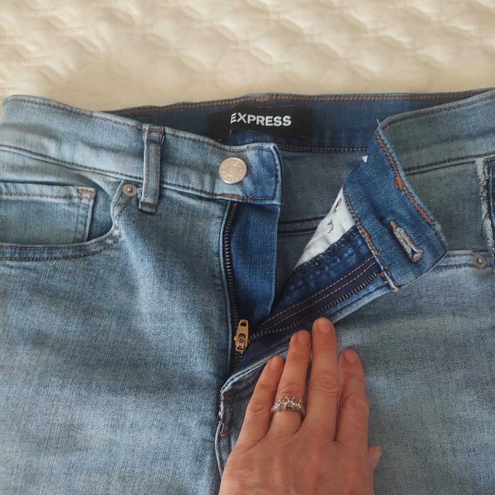 Express Jeans - Picture 3 of 6